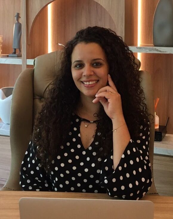 Simone de Andrade dos Santos   CBO 2394-40/CBO 2394-45    - NEUROPSICOPEDAGOGA       CLÍNICA